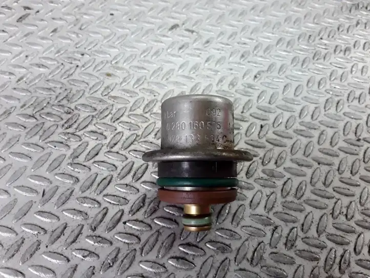 Audi A4 S4 B6 8E 8H (2000 - 2006) 0280160575 Регулятор давления топлива — фото 2