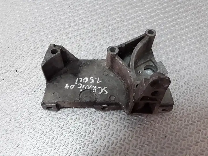 Renault Megane II (2002 - 2005) 8200101196 Кронштейн топливного насоса — фото 3