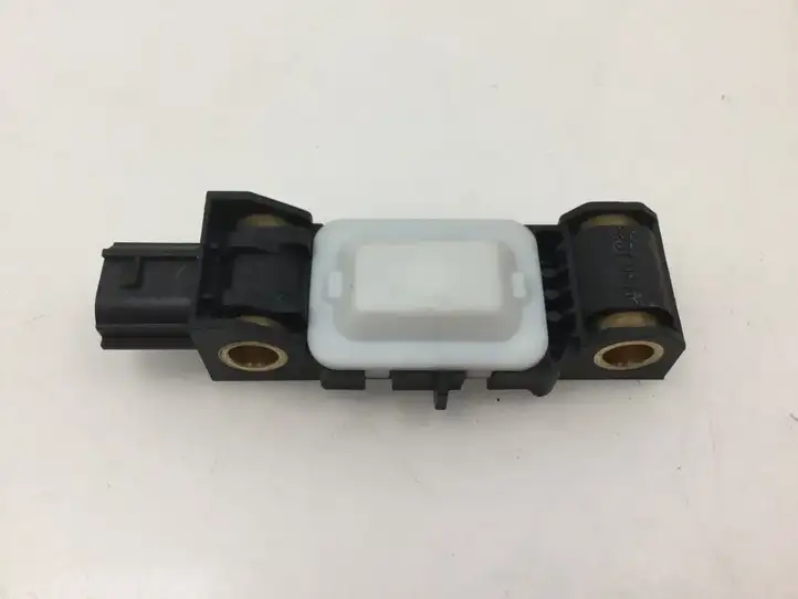 Nissan Primera (2001 - 2008) 98830AY000 Датчик удара SRS — фото 2