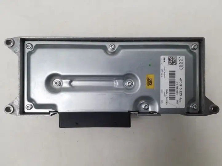 Audi A6 S6 C6 4F (2004 - 2008) 4F0910223H Усилитель звука — фото 2