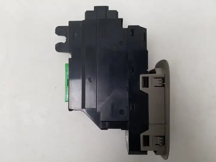 Volvo XC90 (2002 - 2006) 9401804 Кнопка стеклоподъемников — фото 2