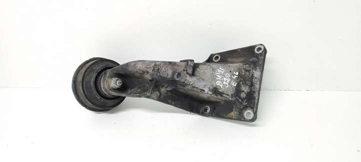 BMW 3 E46 (1998 - 2005)  22111094697 Кронштейн