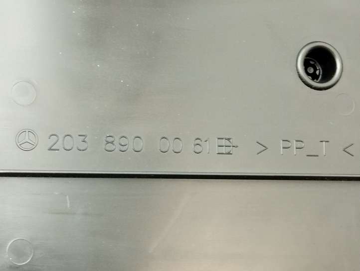 Mercedes-Benz C W203 (2000 - 2007)  2038900061 Комплект инструментов