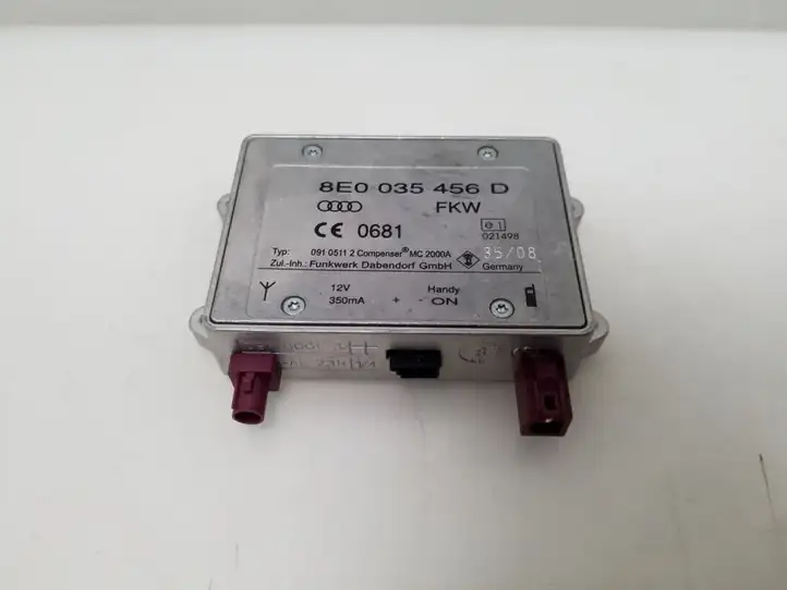 Audi A6 S6 C6 4F (2008 - 2011) 8E0035456D Усилитель антенны — фото 1