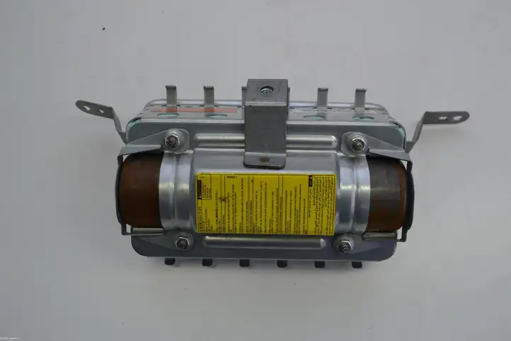 Toyota Avensis T250 (2006 - 2009) 46C07X19RG3 Подушка безопасности пассажира — фото 3