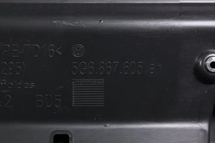 Volkswagen Golf VII (2013 - 2019) 5G6867714C Обшивка багажника — фото 8