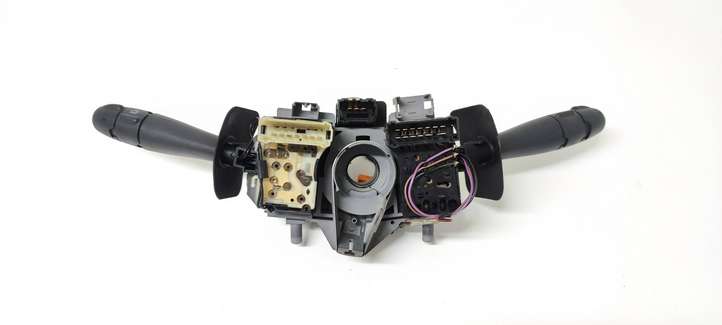 Renault Scenic I (1996 - 2003)  V7700428203 Комплект ручек