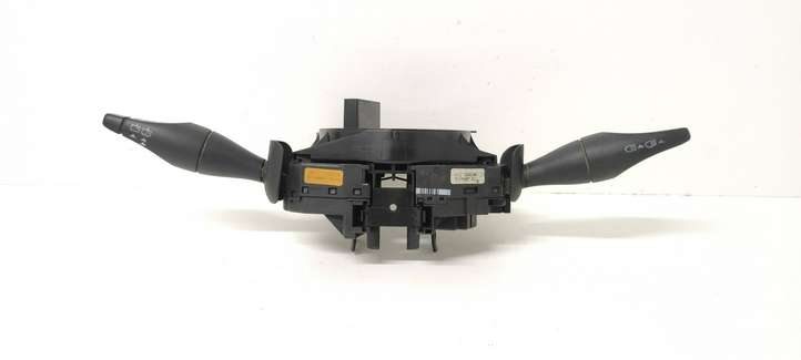 Ford Focus (1998 - 2004)  2M5114A664AA Комплект ручек