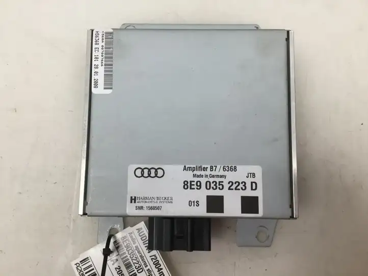 Audi A4 S4 B8 8K (2007 - 2011) 8E9035223D Усилитель звука — фото 1