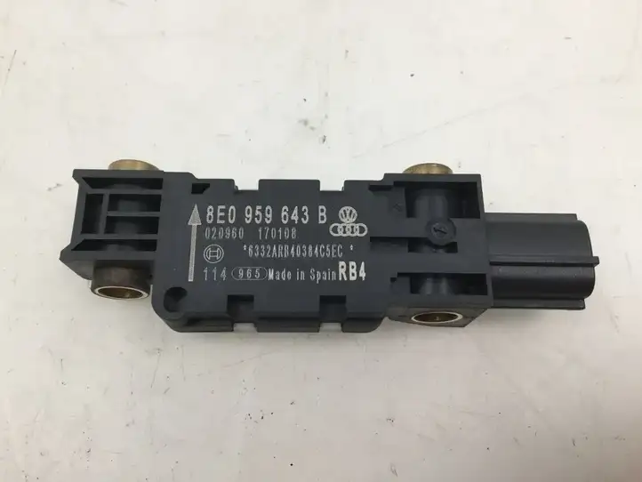 Audi A4 S4 B8 8K (2007 - 2011) 8E0959643B Датчик удара SRS — фото 1