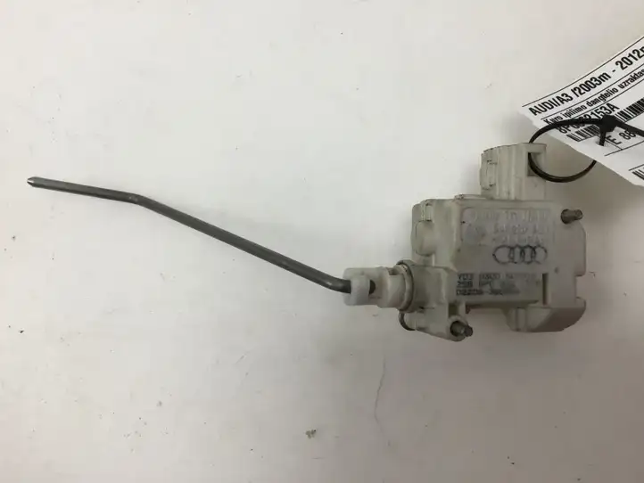 Audi A3/S3 8P (2003 - 2005) 8P0862153A Замок крышки топливного бака — фото 1