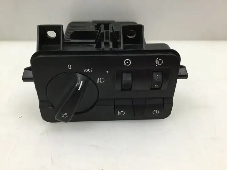 BMW 3 E46 (1998 - 2005) 61316901429 Включатель фонарей — фото 1
