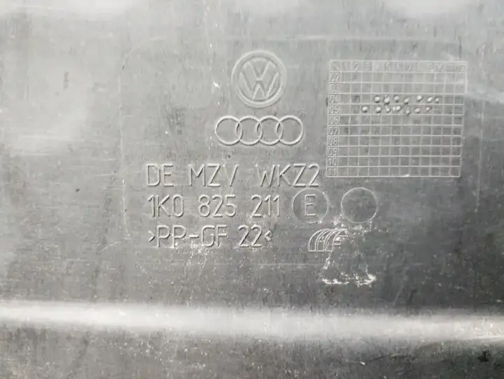 Volkswagen Golf V (2003 - 2009) 1K0825211 Защита днища — фото 2