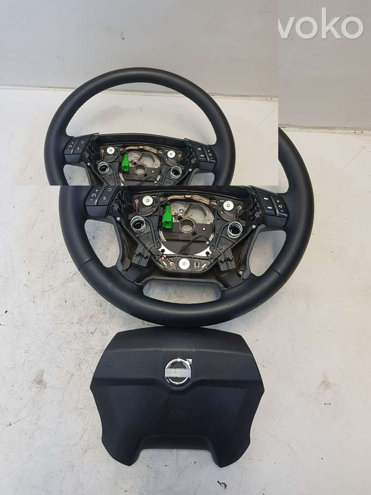 Volvo XC90 (2002 - 2006)  8666891 Руль