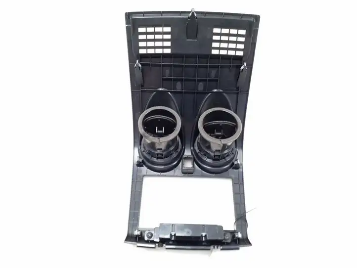 Nissan Qashqai (2006 - 2010) Центральный воздушный дефлектор — фото 2