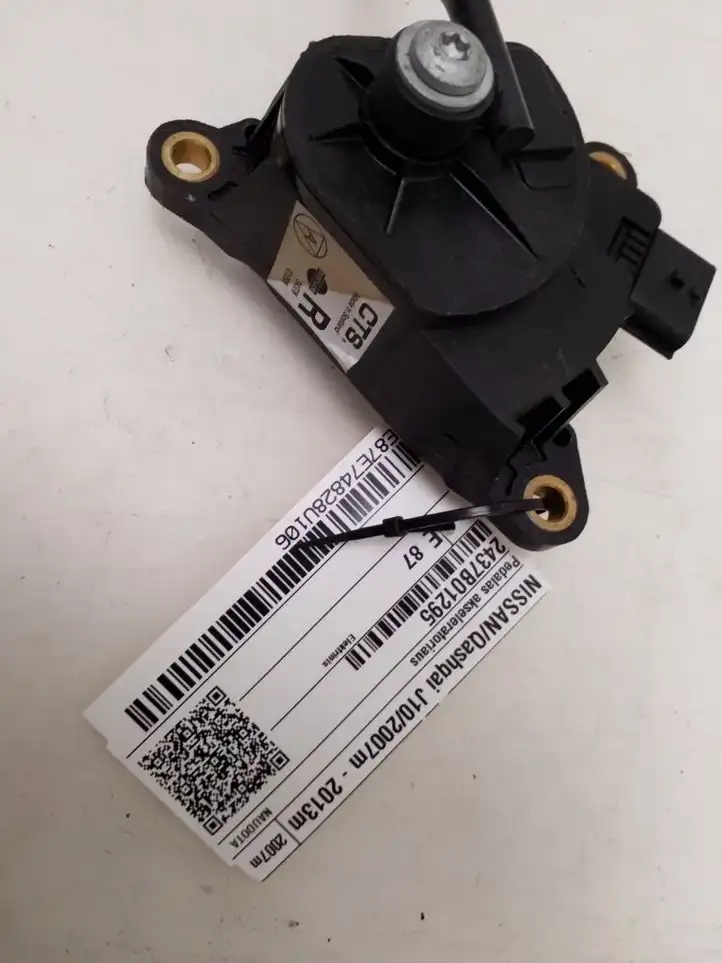 Nissan Qashqai (2006 - 2010) 2437B01295 Педаль акселератора — фото 4