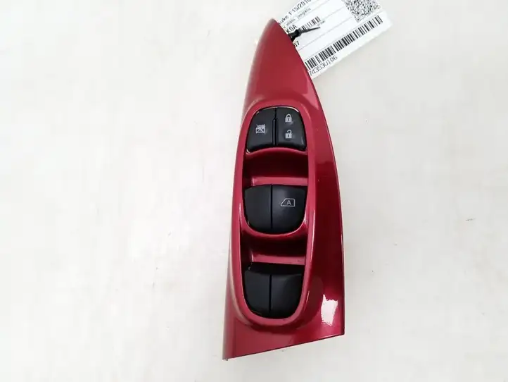 Nissan Juke I F15 (2010 - 2018) 254011KK0A Блок кнопок стеклоподъемников — фото 1