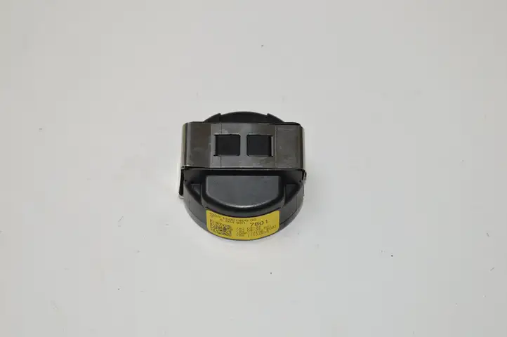 Mercedes-Benz E W212 (2009 - 2016) A2049017801 Датчик дождя — фото 1