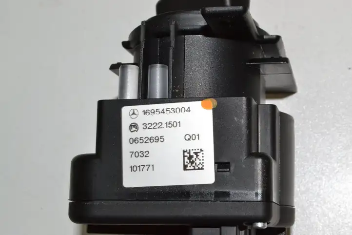 Mercedes-Benz A W169 (2004 - 2012) A1695453004 Включатель фонарей — фото 4