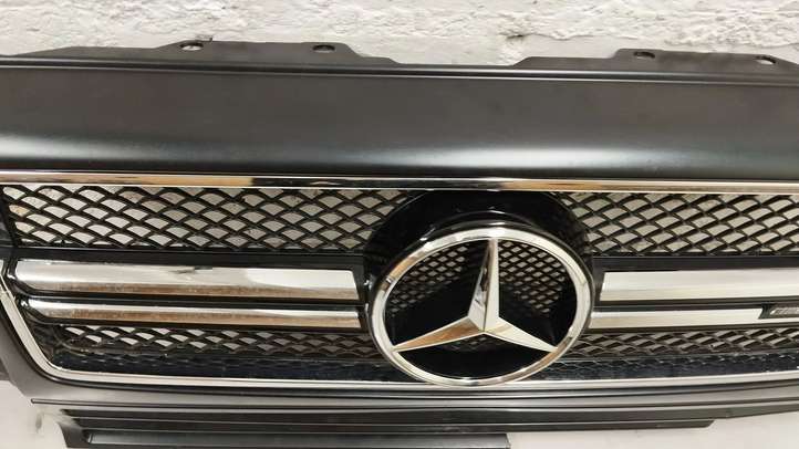 Mercedes-Benz G W463 (2018 - )  A4638880323 Верхняя решётка
