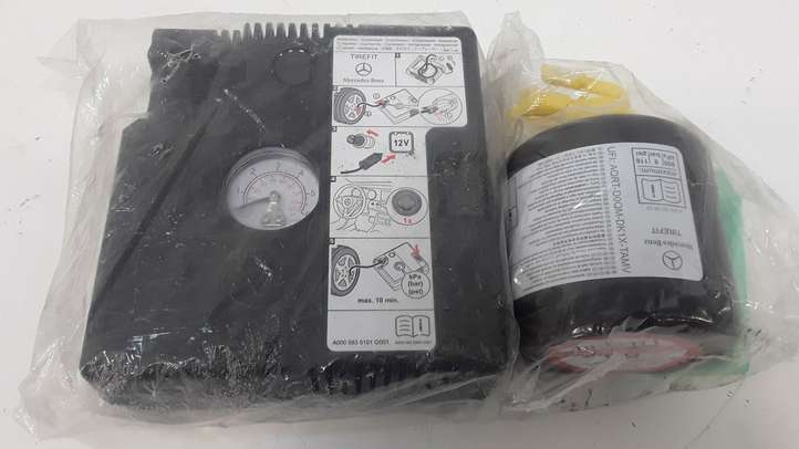 Mercedes-Benz C W203 (2000 - 2007)  A0005835101Q001 Воздушный компрессор (для покрышек)