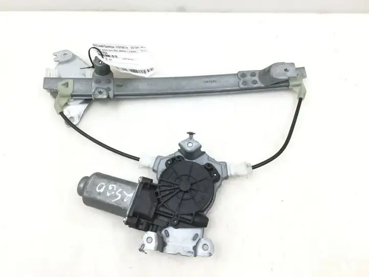Nissan Qashqai (2006 - 2010) 402190A Механический стеклоподъемник задней двери — фото 1