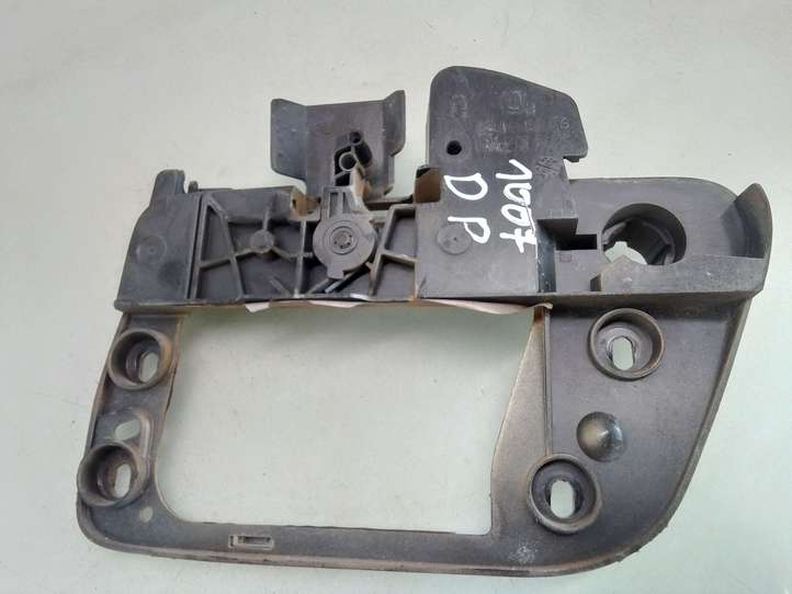 Peugeot 1007 (2005 - 2009)  9680119180 Кронштейн