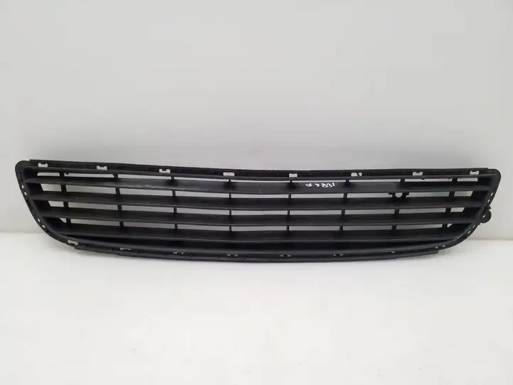 Opel Zafira B (2003 - 2006) 13124978 Нижняя решетка переднего бампера — фото 1