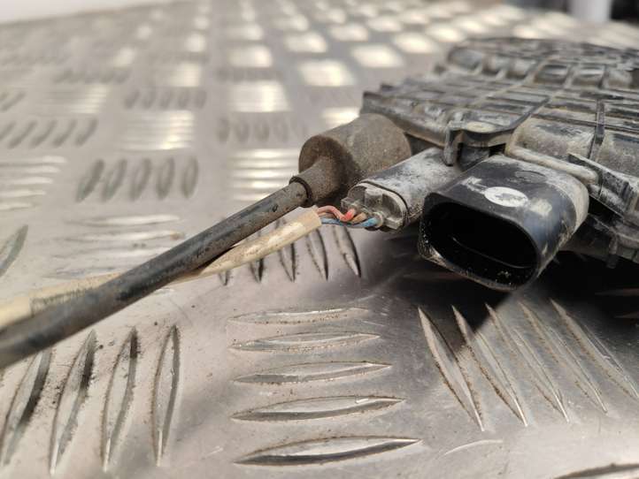 BMW 7 F01 F02 F03 F04 (2008 - 2016)  4151309800 Передняя звукоизоляция