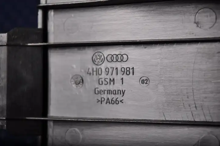 Audi A6 C7 (2014 - 2018) 4H0971981 Прочие детали салона — фото 3