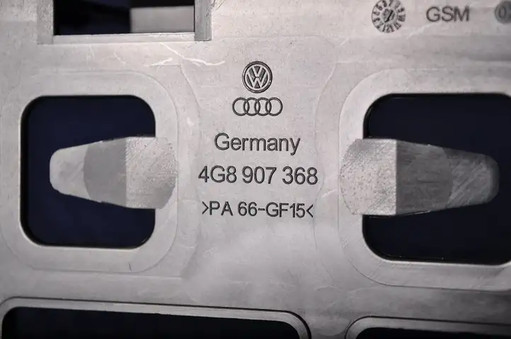 Audi A7 S7 4G (2014 - 2018) 4G8907368 Прочие детали салона — фото 2
