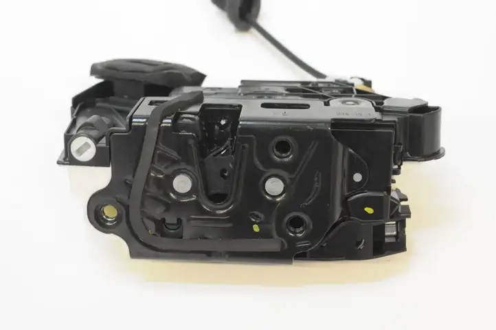 Volkswagen Sharan (2010 - 2015) 5K2837015D Замок ручки двери — фото 4