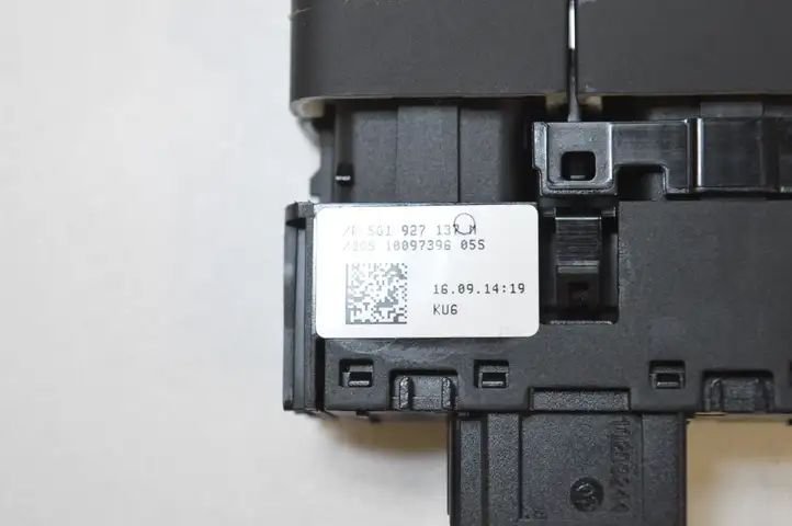 Volkswagen Golf VII (2013 - 2019) 5G1927137 Блок кнопок на панели — фото 4