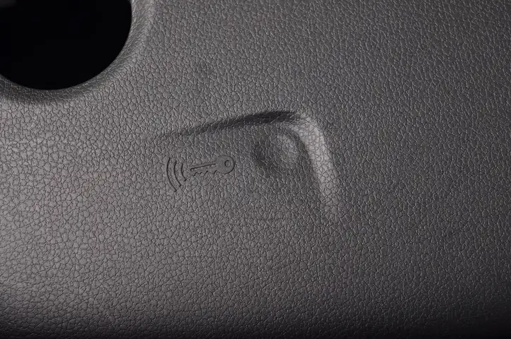 Volkswagen PASSAT B8 (2015 - ) 3G0858560 Обшивка рулевой колонки — фото 6