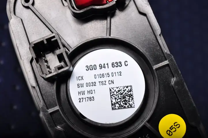 Volkswagen PASSAT B8 (2015 - ) 3G0941633C Включатель фонарей — фото 4