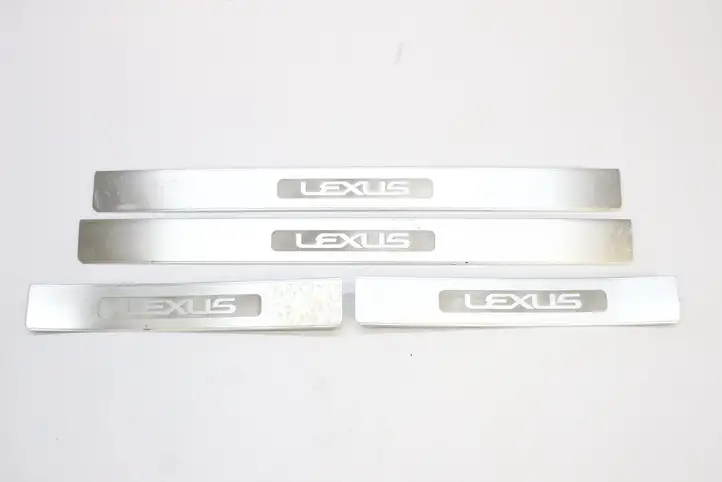 Lexus GS 300 350 430 450h (2004 - 2007) Внутренняя обшивка порога (комплект) — фото 1