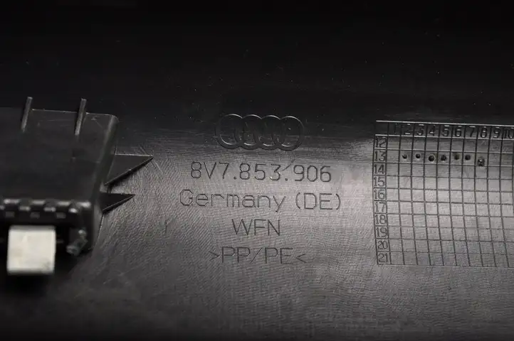 Audi A3/S3 8V (2012 - 2016) 8V7853906 Внутренняя обшивка порога (комплект) — фото 6