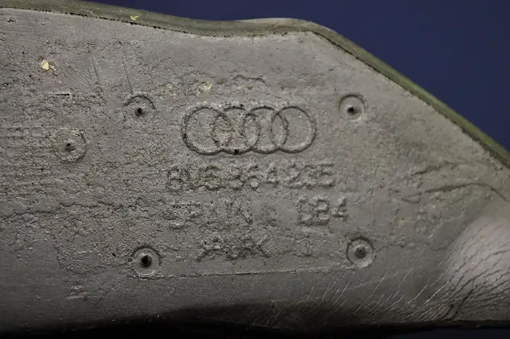 Audi A3/S3 8V (2012 - 2016) 8V5864235 Другая часть кузова — фото 3