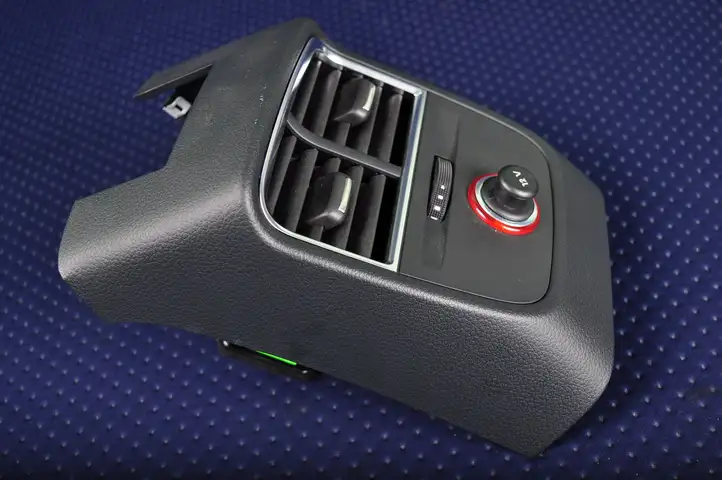 Audi A3/S3 8V (2012 - 2016) 8V0819203 Воздушная решетка панели — фото 3