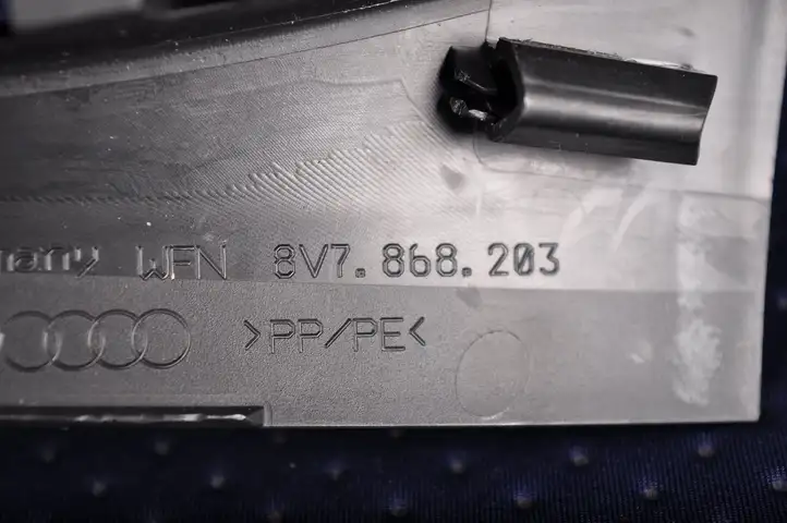 Audi A3/S3 8V (2012 - 2016) 8V7868204 Прочие детали салона — фото 4