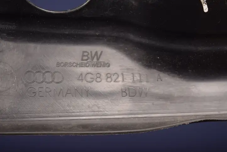 Audi A7 S7 4G (2010 - 2014) 4G8821111A Другая часть кузова — фото 3