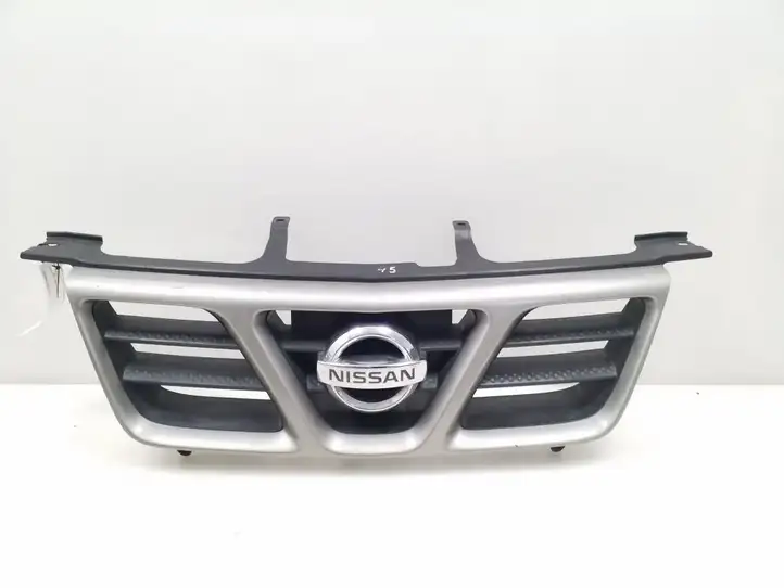 Nissan X-Trail T30 (2001 - 2007) 623108H700 Передняя решетка — фото 1
