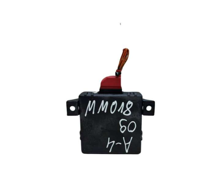 Audi A4 (2007 - 2011)  8T0907468H Модуль управления gateway