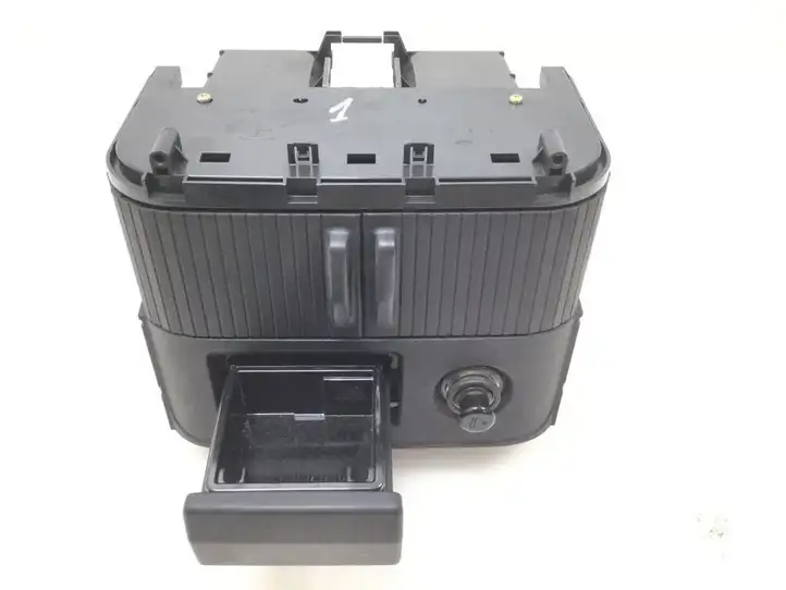 Nissan X-Trail T30 (2001 - 2007) 68108EQ400 Вещевой ящик — фото 3