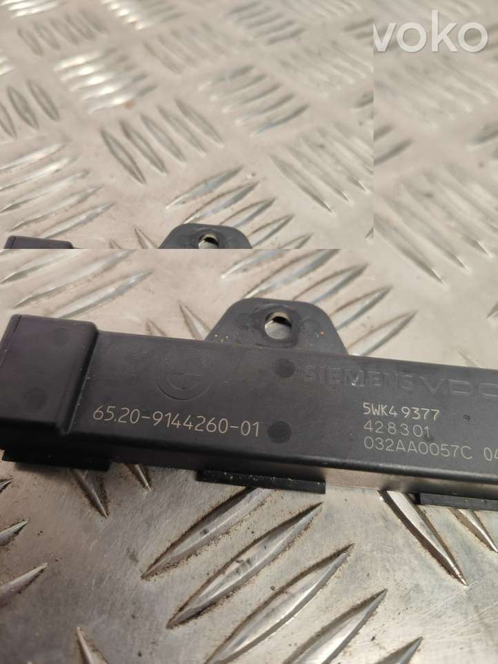 BMW 7 F01 F02 F03 F04 (2008 - 2016)  9144260 Антенна бесключевого доступа