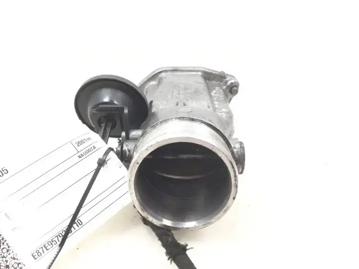 Audi A6 S6 C5 4B (1997 - 2001) 4B0145950C Дроссельная заслонка — фото 1