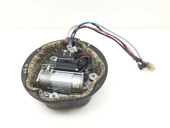 BMW X5 E53 (1999 - 2006) 1092349 Компрессор пневмоподвески — фото 1
