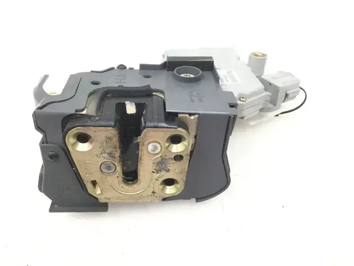Nissan X-Trail T30 (2001 - 2007) NH11A120 Замок ручки двери — фото 2