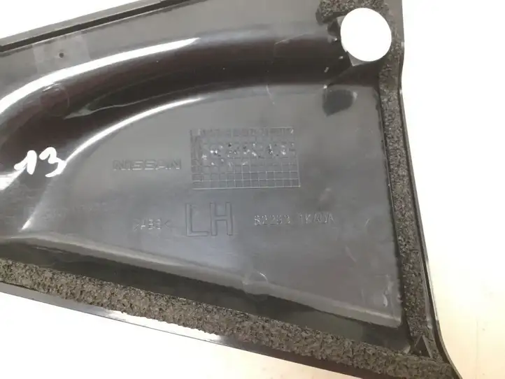 Nissan Juke I F15 (2010 - 2018) 822931KA0A Обшивка задней двери — фото 2