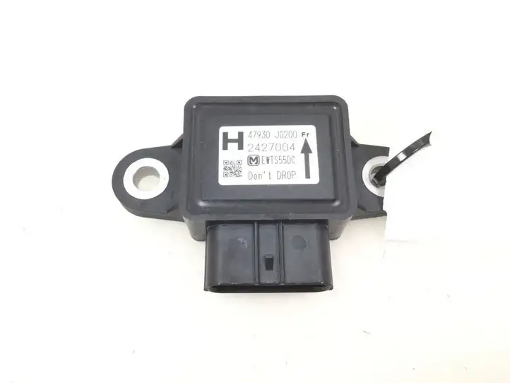 Nissan Juke I F15 (2010 - 2018) 684861KE3A Прочие датчики — фото 1